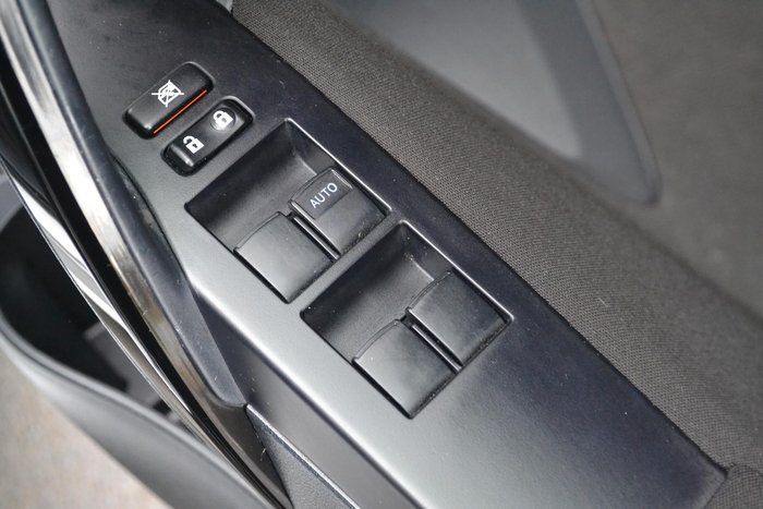 2018 Toyota Corolla Ascent ZRE182R Silver Pearl