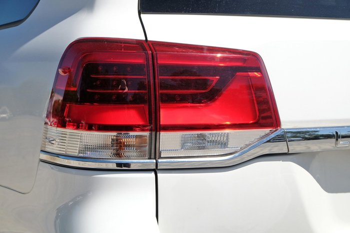 2017 Toyota Landcruiser GXL VDJ200R 4X4 Dual Range Glacier White