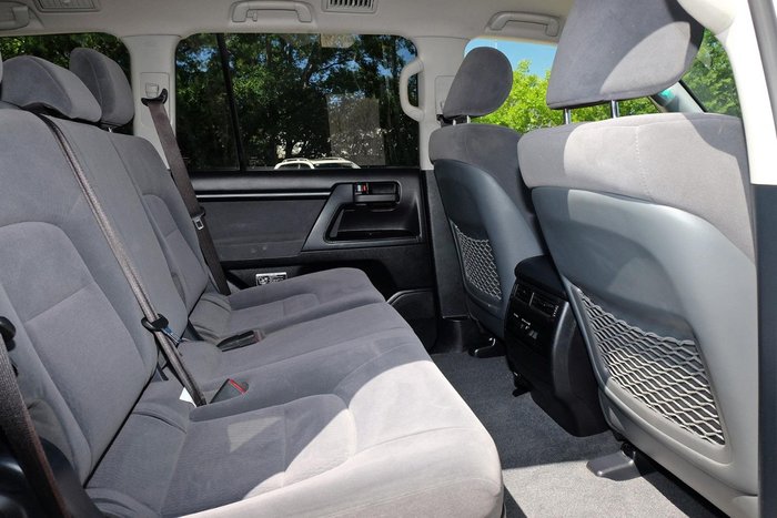 2017 Toyota Landcruiser GXL VDJ200R 4X4 Dual Range Glacier White