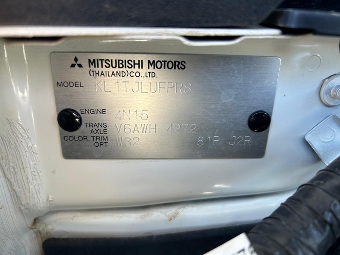 2022 Mitsubishi Triton GLX+