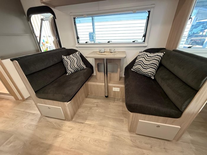 2021 Jayco Starcraft