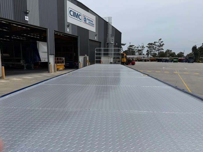 2025 CIMC 45' Flat Top With Twist Locks