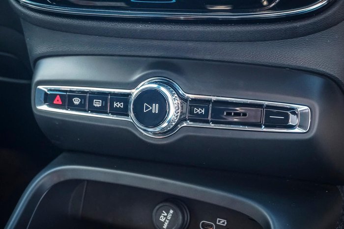 2022 Volvo XC40 Recharge Twin Pure Electric