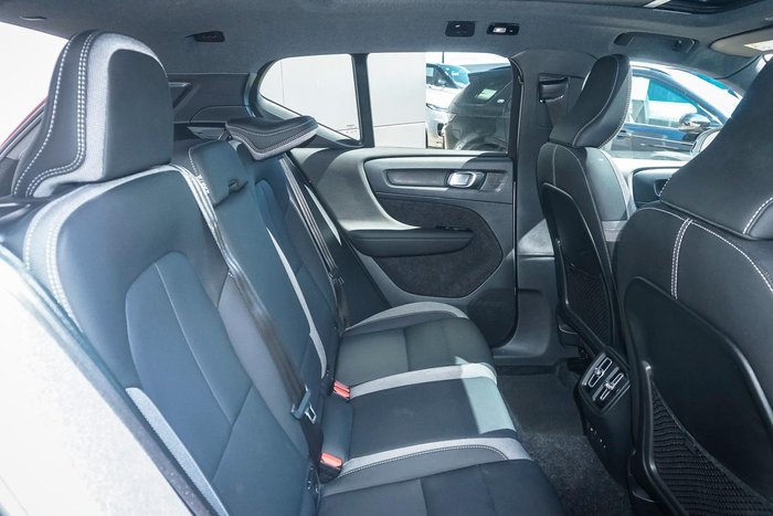 2022 Volvo XC40 Recharge Twin Pure Electric