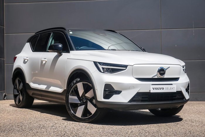 2022 Volvo XC40