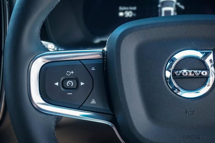 2022 Volvo XC40 Recharge Twin Pure Electric