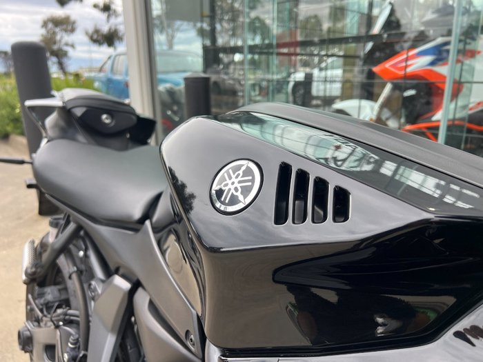 2023 Yamaha YZF-R7LA BLACK