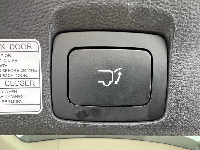 2020 LDV D90 Executive