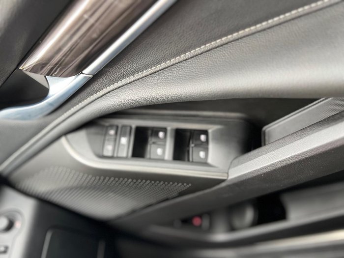 2020 LDV D90 Executive