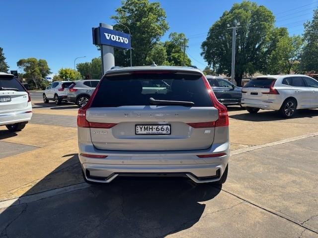 2022 Volvo XC60 Recharge Ultimate T8 Plug-In Hybrid