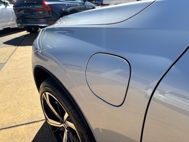 2022 Volvo XC60 Recharge Ultimate T8 Plug-In Hybrid