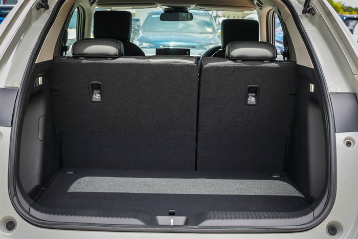 2025 Honda HR-V e:HEV X