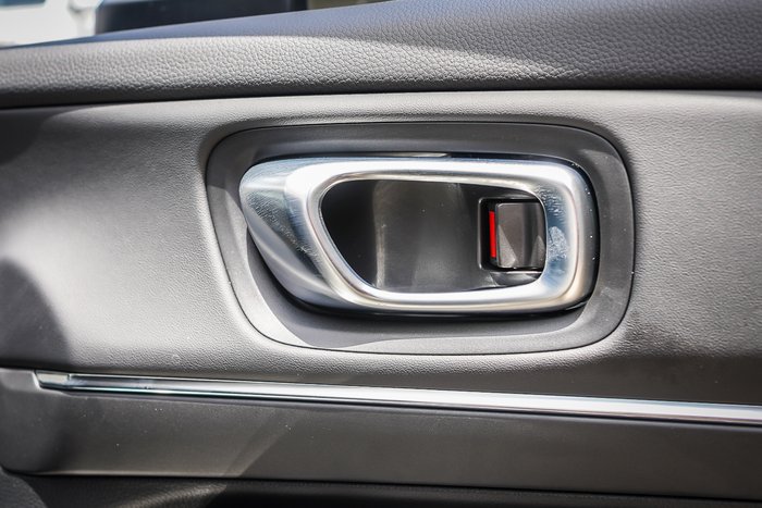 2025 Honda HR-V e:HEV X