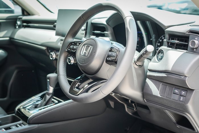 2025 Honda HR-V e:HEV X