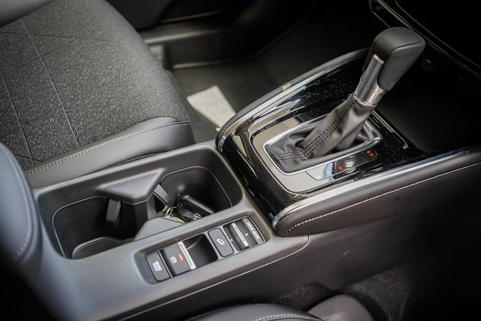 2025 Honda HR-V e:HEV X