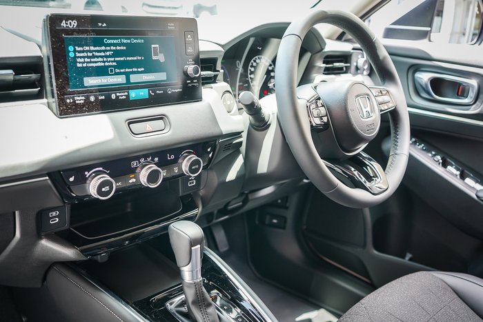 2025 Honda HR-V e:HEV X