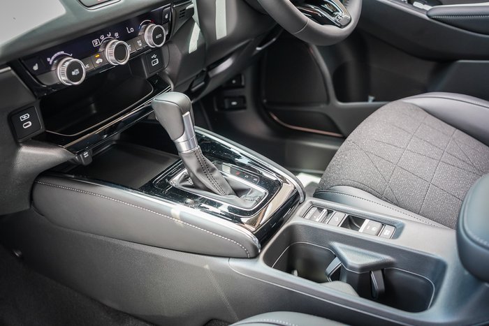 2025 Honda HR-V e:HEV X