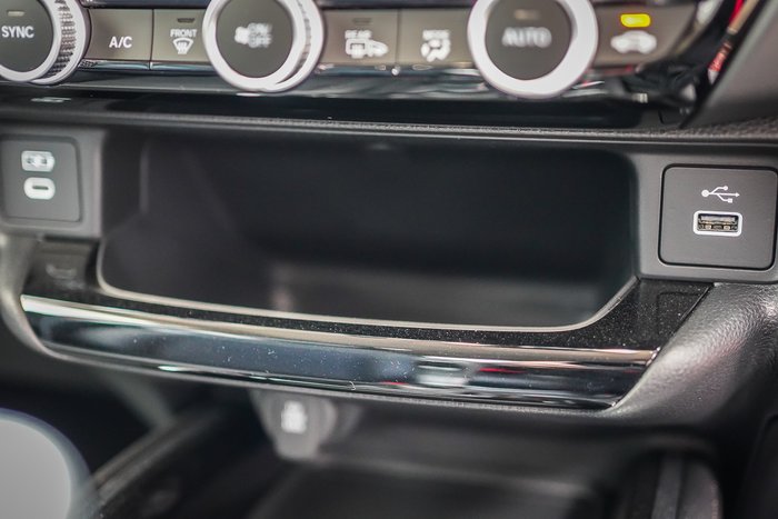 2025 Honda HR-V e:HEV L