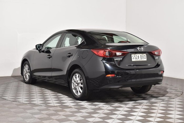 2018 Mazda 3 Maxx Sport
