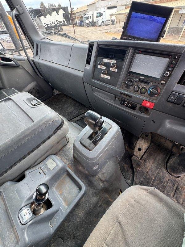 2018 Isuzu Ftr 150-260 4X2 Vac Truck