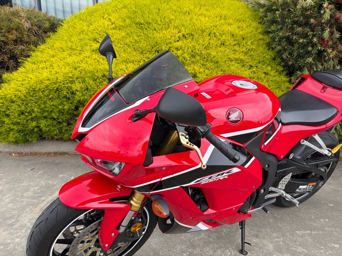 2018 Honda CBR600RR Red