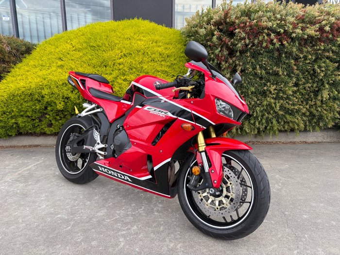 2018 Honda CBR600RR Red