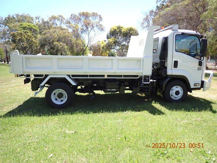 2015 Isuzu Frr 500 WHITE
