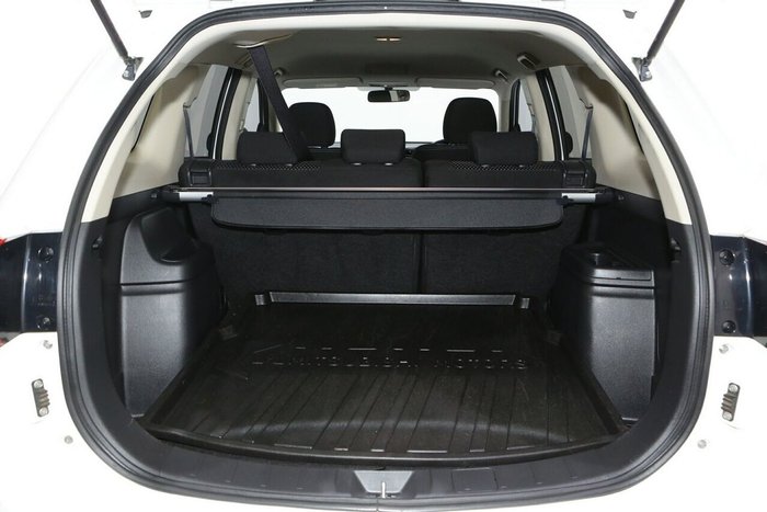 2016 Mitsubishi Outlander LS