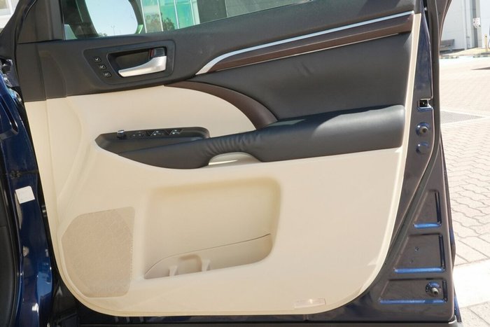 2014 Toyota Kluger Grande