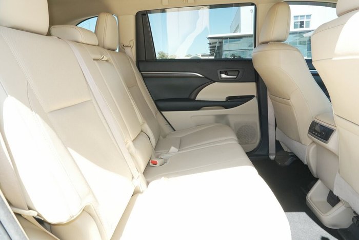 2014 Toyota Kluger Grande