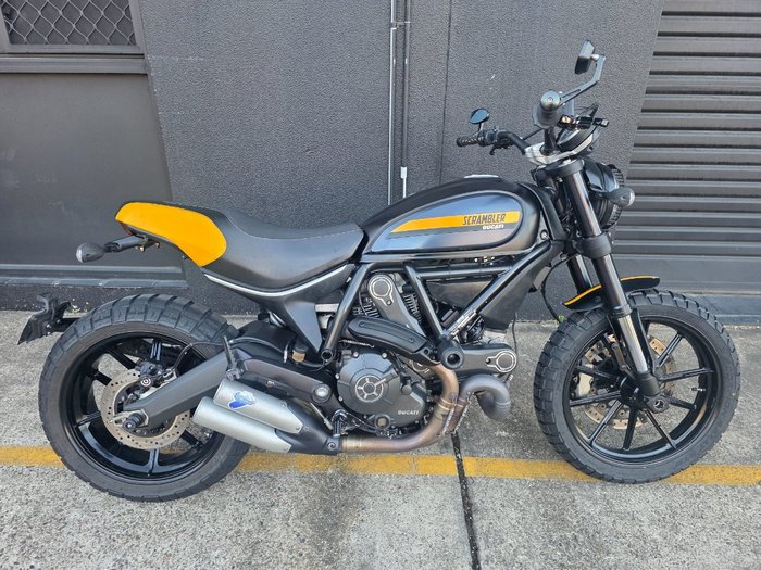 2015 DUCATI SCRAMBLER ICON BLACK