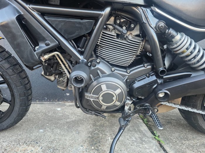 2015 DUCATI SCRAMBLER ICON BLACK