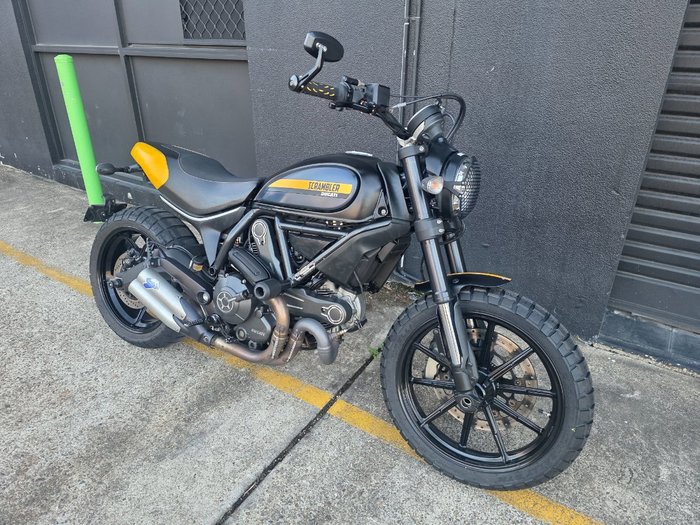 2015 DUCATI SCRAMBLER ICON BLACK