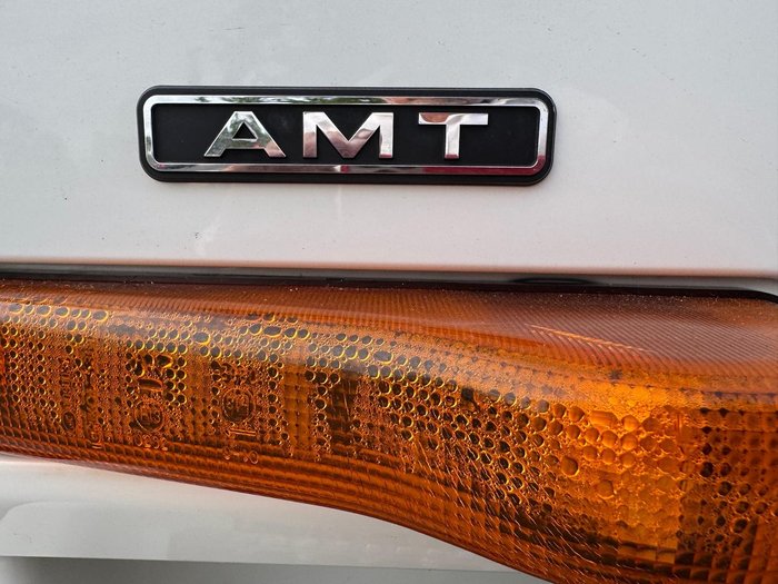 2011 Isuzu Cxy Giga WHITE