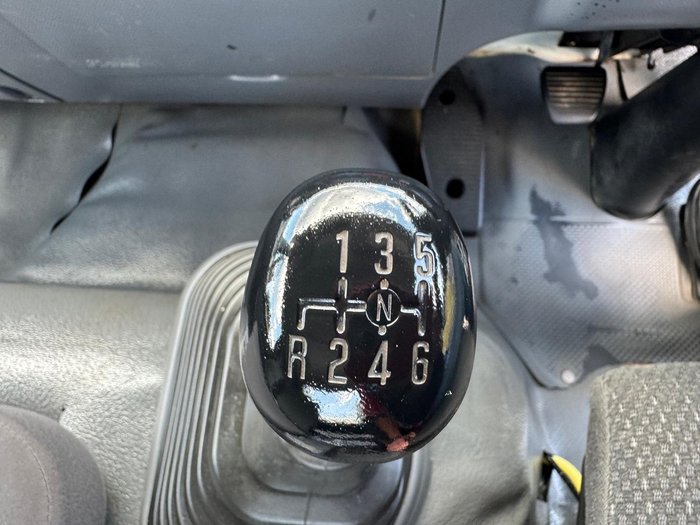 2013 Isuzu Frr 600 WHITE