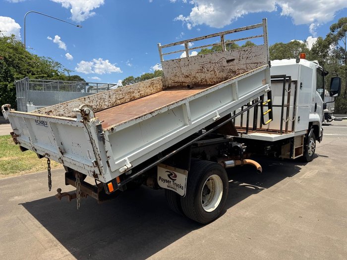 2013 Isuzu Frr 600 WHITE