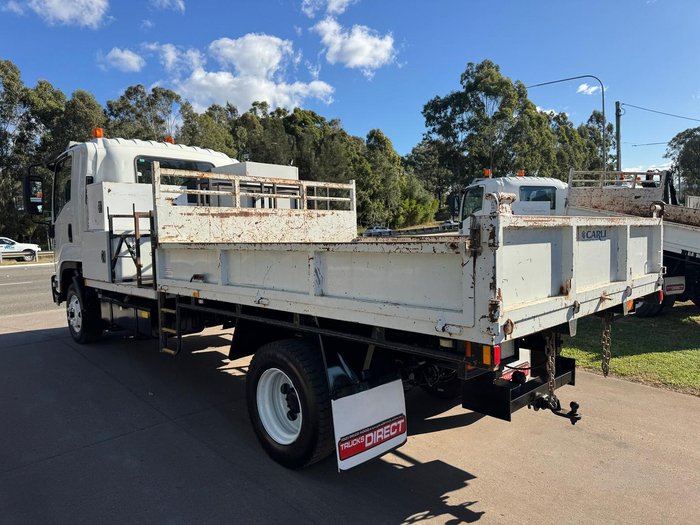 2013 Isuzu Frr 600 WHITE