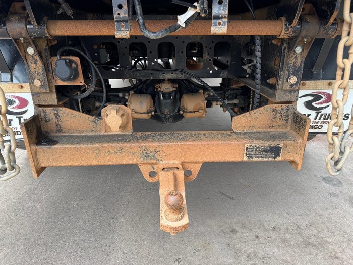 2013 Isuzu Frr 600 WHITE