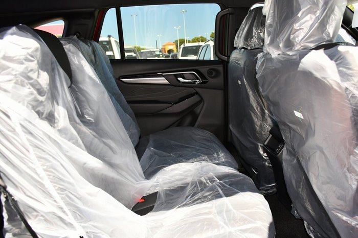 2025 Isuzu MU-X LS-T