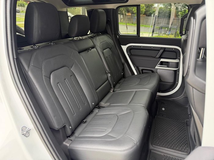 2021 Land Rover Defender 110 D300 SE L663 MY22 AWD Fuji White