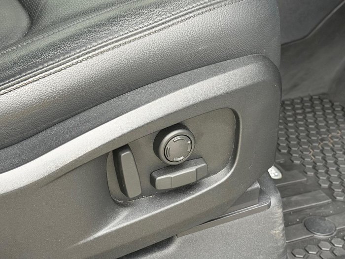 2021 Land Rover Defender 110 D300 SE L663 MY22 AWD Fuji White