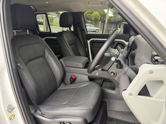 2021 Land Rover Defender 110 D300 SE L663 MY22 AWD Fuji White