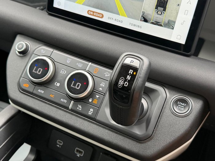 2021 Land Rover Defender 110 D300 SE L663 MY22 AWD Fuji White