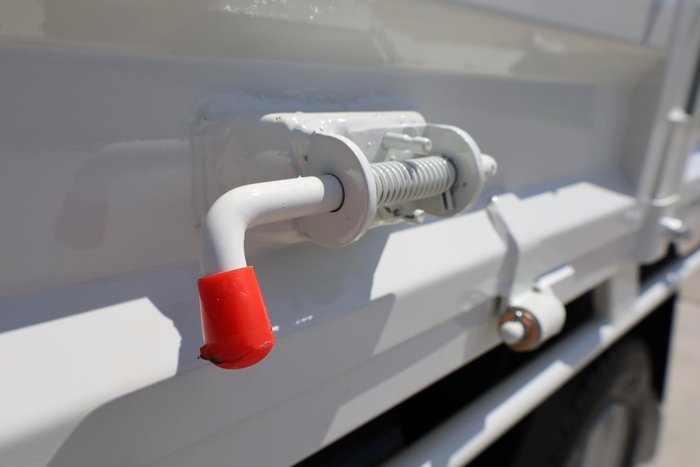 2025 Fuso Canter 4x4 White