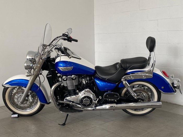 2015 Triumph Thunderbird LT Thunderbird Blue