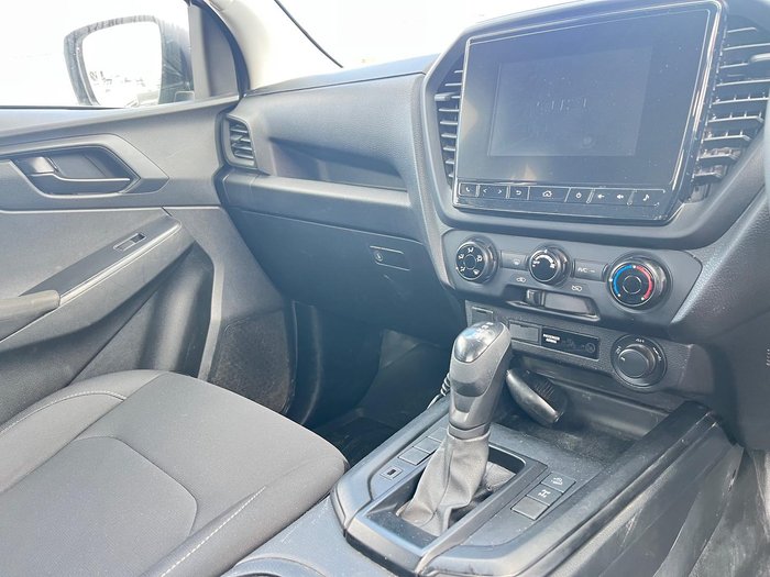 2023 Isuzu D-MAX SX MY23 4X4 Dual Range Mineral White