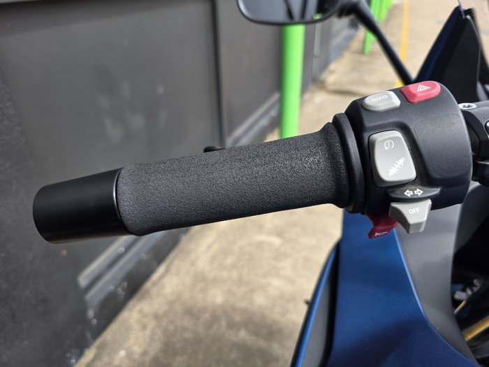 2017 BMW F 800 GT BLUE