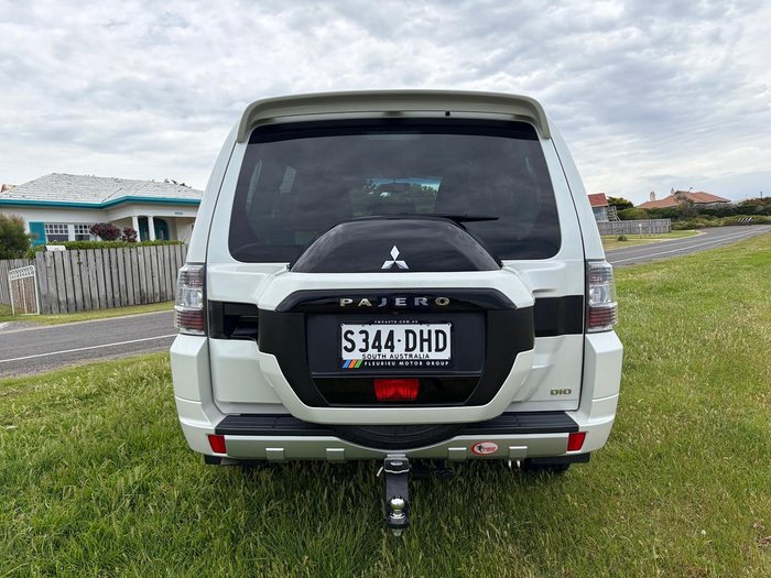 2016 Mitsubishi Pajero GLX