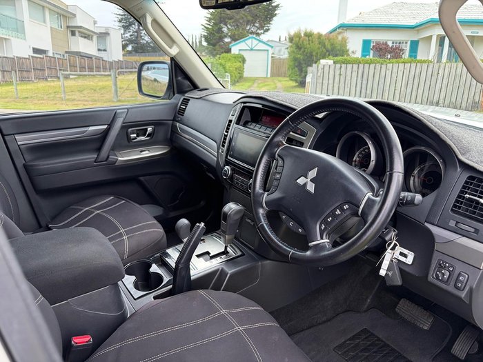 2016 Mitsubishi Pajero GLX