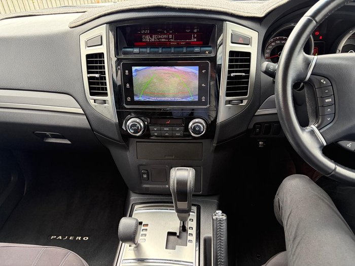 2016 Mitsubishi Pajero GLX